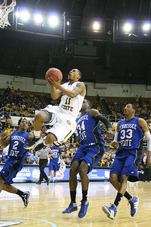 Mens basketball team crowned OVC champions