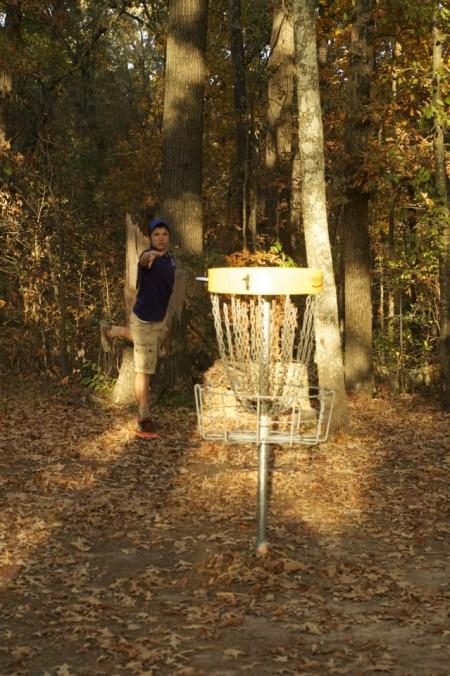 Michael Griffin, a senior from Madisonville, Ky., practices with the disc golf team as they prepare to compete for the national championship. The team finished 16th in the championship last year and are looking to better that finish in its second appearance. || Photo courtesy of Kelly Hulbert