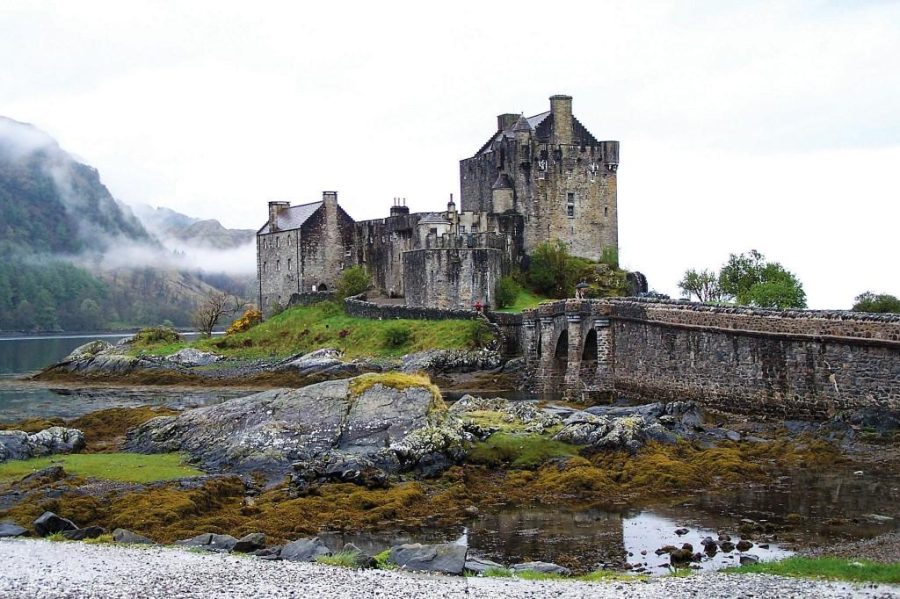 Photo contributed by the?Office of Study Abroad 
While studying in Scotland, students will have the chance to visit famous landmarks such as Eileen Dolan Castle.