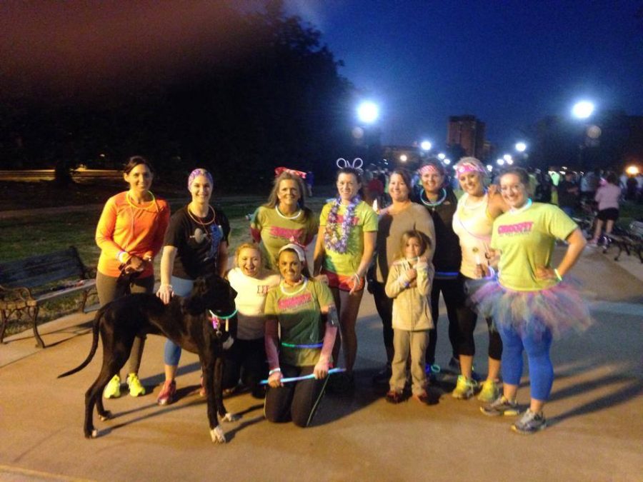 Photo courtesy of CrossFit Murray
CrossFit Murray won an award for “Most Spirited Team” at Tri-Sigma’s annual glow run.