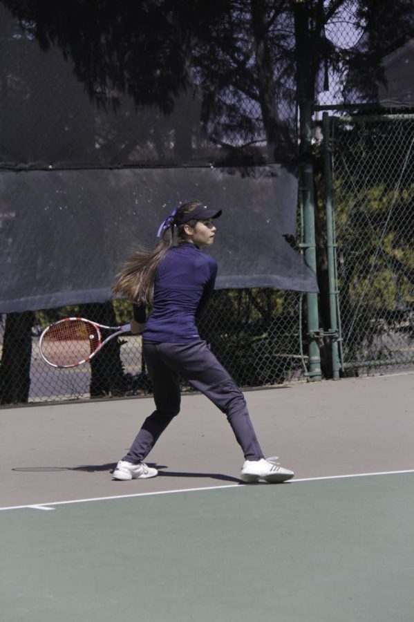 Lori+Allen%2FThe+News%0AFreshman+Verginie+Tchakarova+plays+against+Belmont+at+the+Bennie+Purcell+Tennis+Courts.