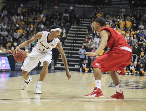 Jenny Rohl/The News
Sophomore point guard Cameron Payne faces off against a Houston defender Nov. 14 at the CFSB Center.