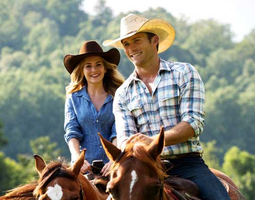 Photo courtesy of moviefone.com
Britt Robertson and Scott Eastwood star in Nicholas Sparks’ most recent film, “The Longest Ride.”