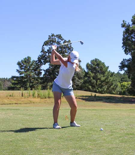 Nicole Ely/The News
Sydney Trimble, junior from Paducah, Kentucky, tees off during the MSU Invitational Sept. 15-16.