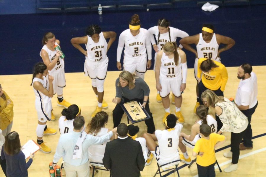 Turner addresses the team during a timeout. (Photo by Blake Sandlin/TheNews.)