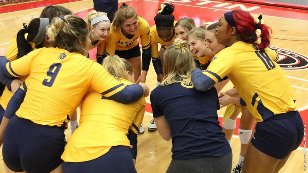The Murray State Volleyball team get hyped before a postseason OVC game.  (Photo courtesy of Racer Athletics)