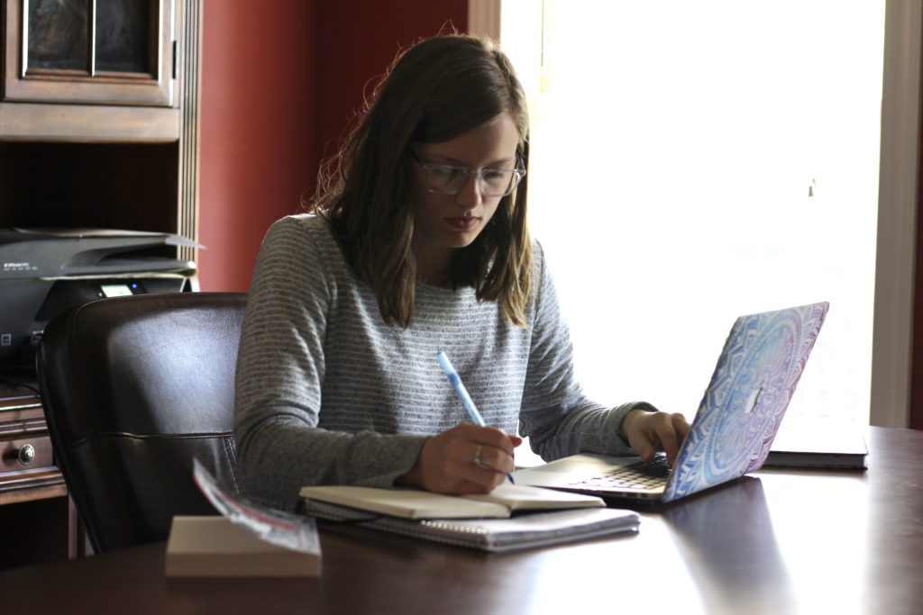 Camryn Clift, junior from Princeton, Kentucky, adjusts to online courses and her new life at home after returning from her study abroad trip in Alicante, Spain. (Photo courtesy of Camryn Clift)