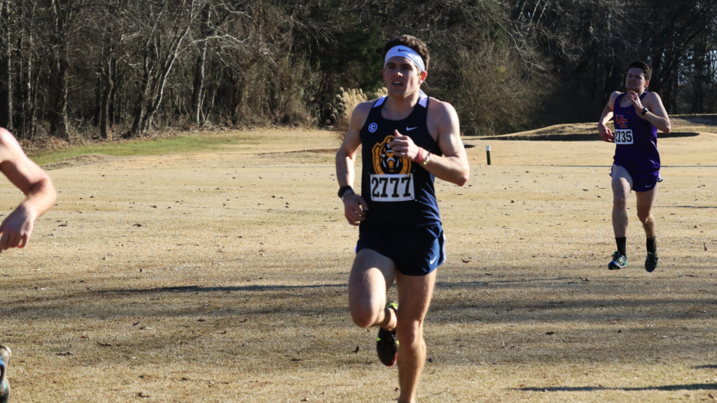 Sophomore Robert Gibson placed seventh overall at the Kentucky Indoor Collegiate. (Photo courtesy of Racer Athletics)