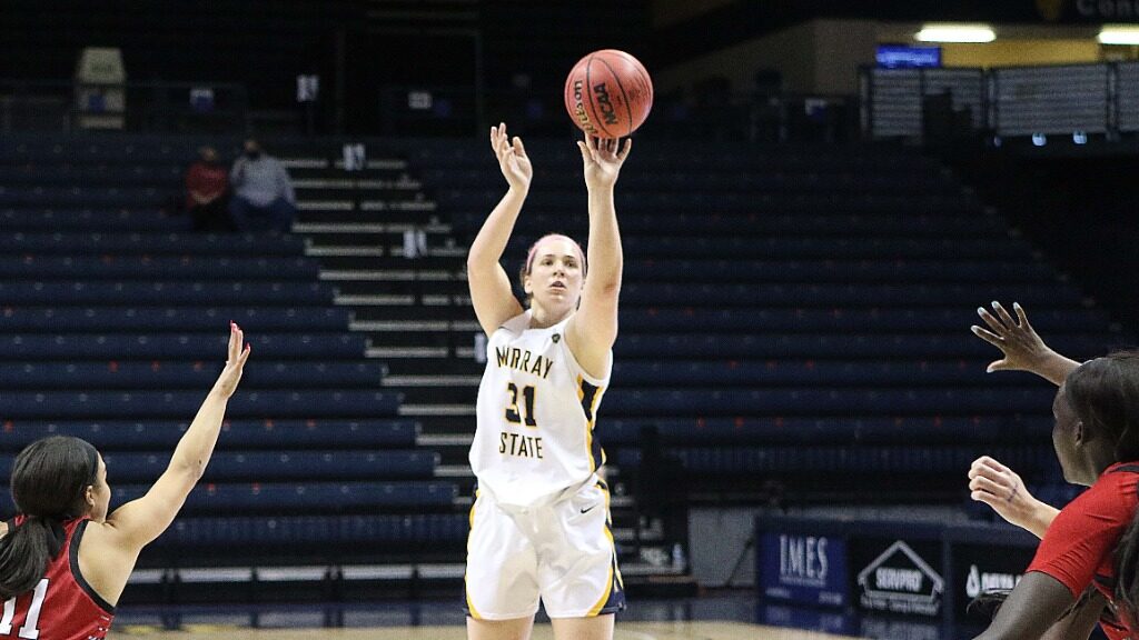 Freshman forward Katelyn Youngs 25-point, 10-rebound double-double powered the Racers past the SIUE Cougars. (Photo courtesy of Racer Athletics)