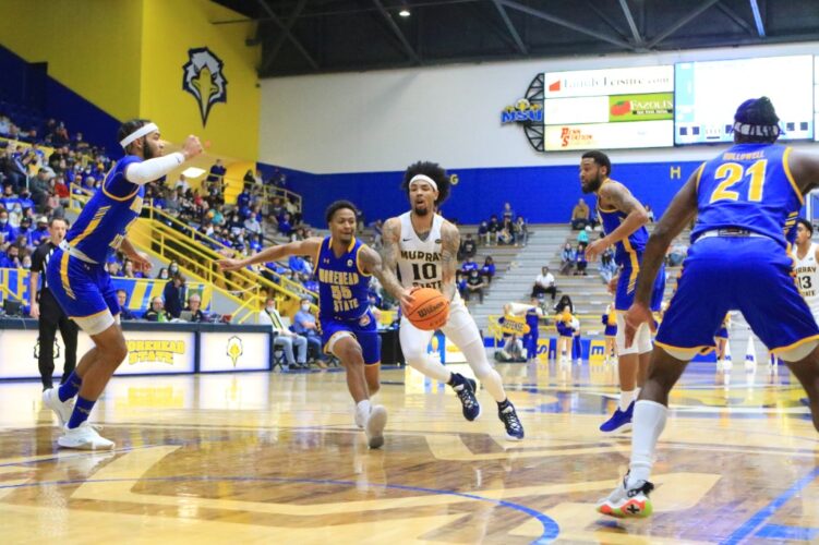 Junior guard Tevin Brown scored nine points for the Racers in their win over Morehead State on Saturday, Feb. 12. Photo courtesy of Dave Winder/Racer Athletics.