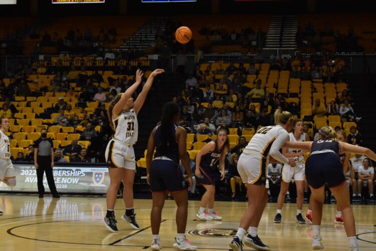 Sophomore forward Katelyn Young scored 29 points in the Racers final game of the season on Saturday, Feb. 26. Photo by Mary Huffman/The News.