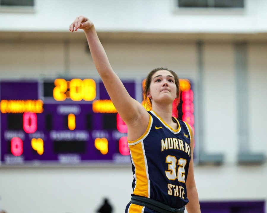 Senior forward Alexis Burpo became the eigth Racers in program history to grab 800 rebounds over the Weekend. Photo courtesy of David Eaton/Racer Athletics.