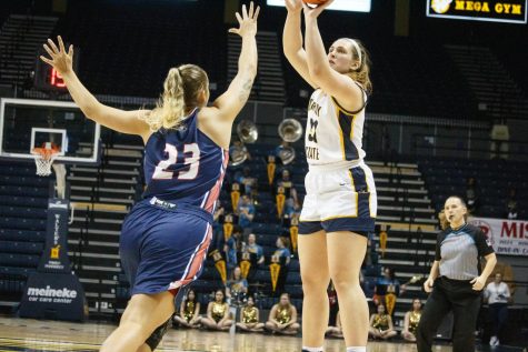 Junior forward Katelyn Young was named to the All-MVC First Team for her efforts in the 2022-23 season for the Racers. Photo by Rebeca Mertins Chiodini/The News.