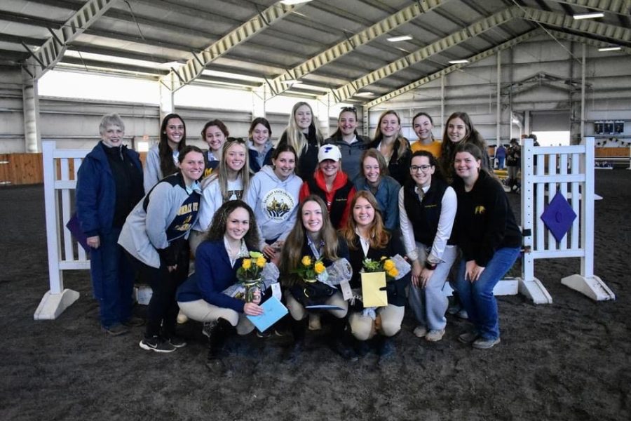 Students+from+the+Intercollegiate+Horse+Shows+Association+Hunt+Team+compete+at+regional+finals+on+March+7+at+Sewanee%3A+The+University+of+the+South.+%28Photo+courtesy+of+Mary+Price%29