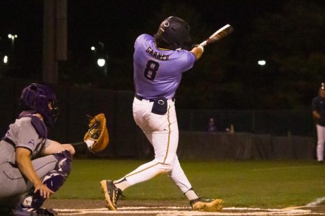 Sophomore infielder Carson Garner hits a home run to give the Racers an 8-7 win over the North Alabama Lions on Tuesday, April 25. Photo by Rebeca Mertins Chiodini/The News.