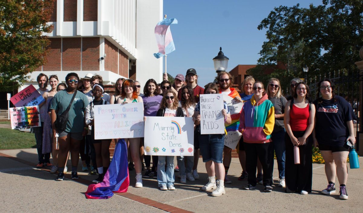 A+group+of+Murray+State+students%2C+professors+and+Murray+natives+join+together+to+celebrate+Murray+Pride+Fest+and+March.+
