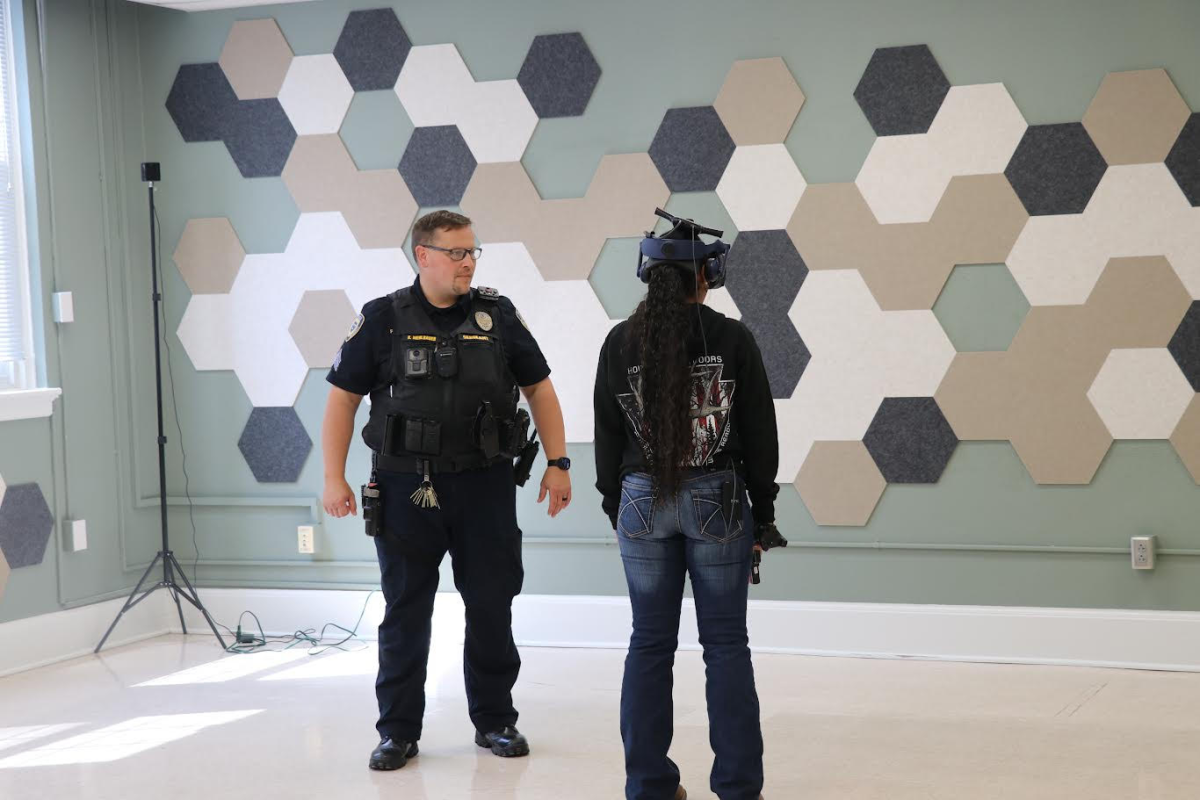 Sgt. Rick Mehlbauer teaches in the crime lab. Provided by Katy Hancock.