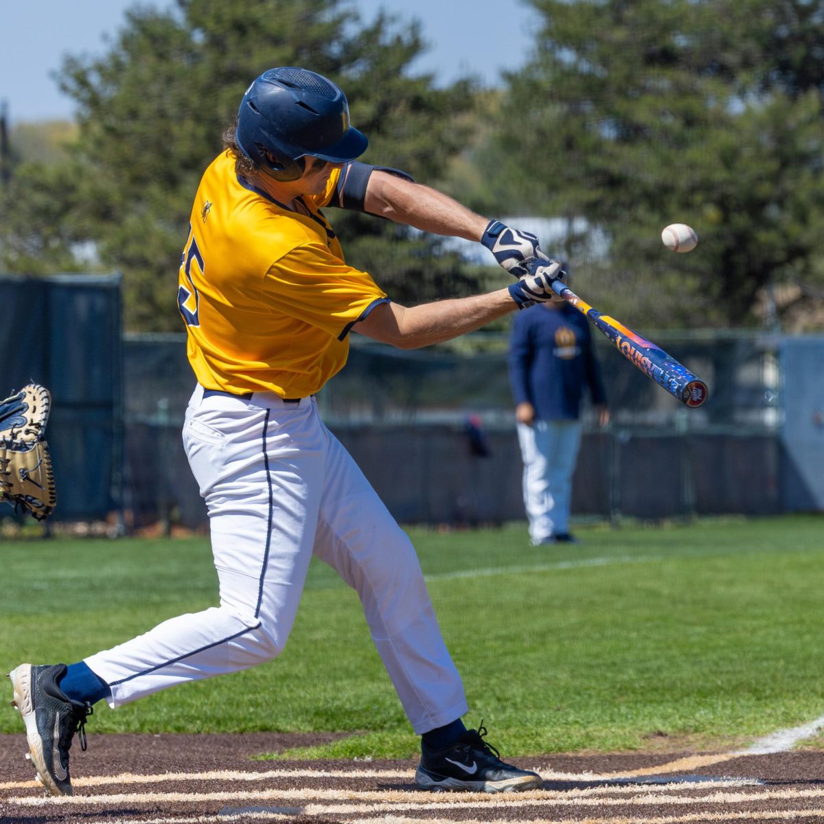 Baseball drops series against Central Florida